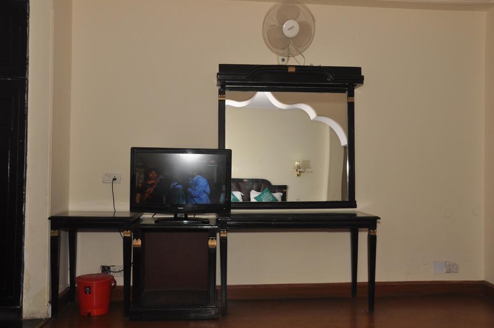 Hotel Aachman Regency Shimla Ngoại thất bức ảnh