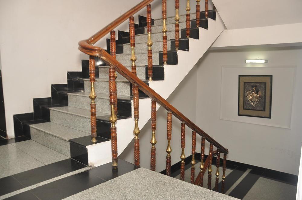 Hotel Aachman Regency Shimla Ngoại thất bức ảnh